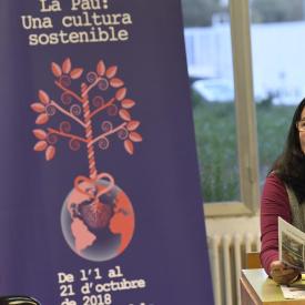 Fotografia de Maria Cristina Obregón, representant de la OFP, en un dels actes de la gira (Autor de la fotografia, Ramón Josa)